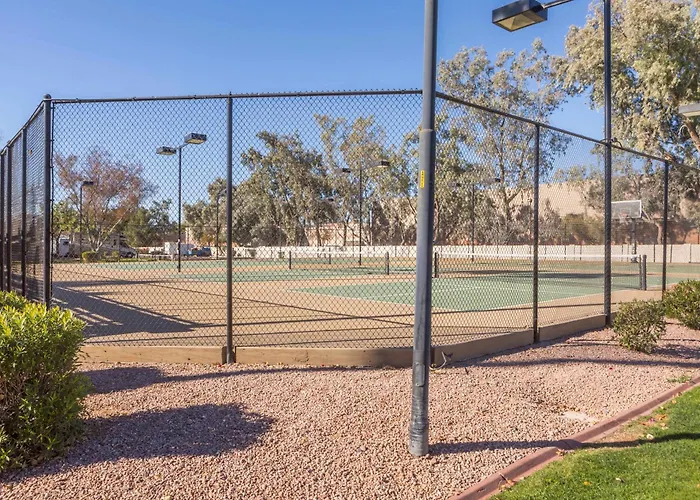 Cozy House Pool Tennis & Pickleball Courts * Tempe